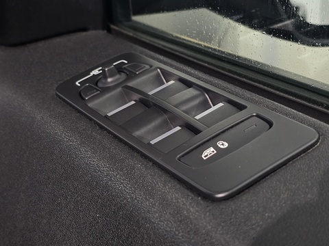 2.0 TD4 Landmark SUV 5dr Diesel Auto 4WD Euro 6 (s/s) (180 ps)