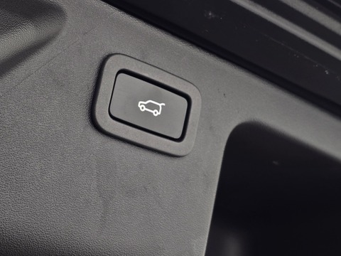 2.0 TD4 Landmark SUV 5dr Diesel Auto 4WD Euro 6 (s/s) (180 ps)