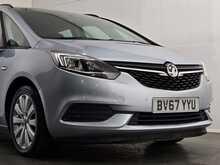 Vauxhall Zafira Tourer i Turbo Design 