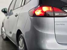 Vauxhall Zafira Tourer i Turbo Design 