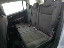 Vauxhall Zafira Tourer i Turbo Design 