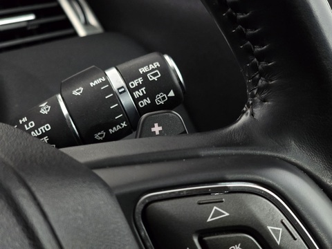 2.0 TD4 SE Tech SUV 5dr Diesel Auto 4WD Euro 6 (s/s) (180 ps)