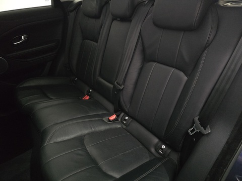 2.0 TD4 SE Tech SUV 5dr Diesel Auto 4WD Euro 6 (s/s) (180 ps)