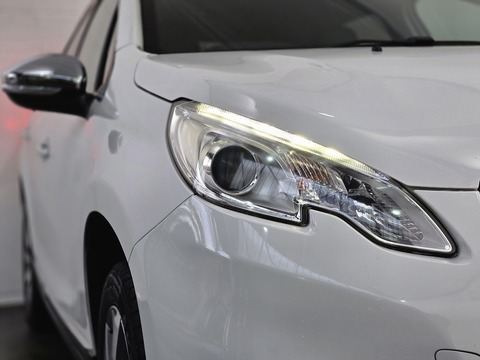 1.6 e-HDi Allure SUV 5dr Diesel EGC Euro 5 (s/s) (92 ps)