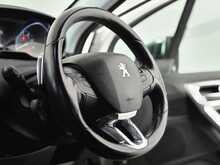 Peugeot 2008 e-HDi Allure 