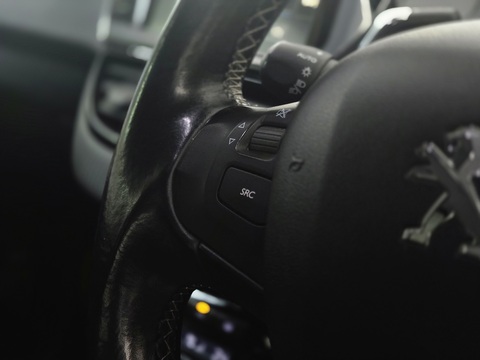 1.6 e-HDi Allure SUV 5dr Diesel EGC Euro 5 (s/s) (92 ps)