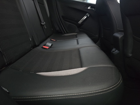 1.6 e-HDi Allure SUV 5dr Diesel EGC Euro 5 (s/s) (92 ps)