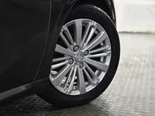 Peugeot 208 PureTech Signature 