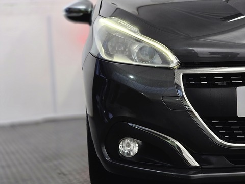 1.2 PureTech Signature Hatchback 5dr Petrol Manual Euro 6 (s/s) (82 ps)