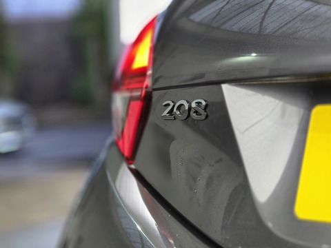 1.2 PureTech Signature Hatchback 5dr Petrol Manual Euro 6 (s/s) (82 ps)