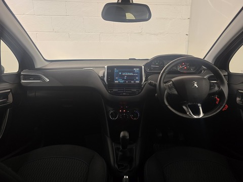 1.2 PureTech Signature Hatchback 5dr Petrol Manual Euro 6 (s/s) (82 ps)