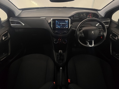 1.2 PureTech Signature Hatchback 5dr Petrol Manual Euro 6 (s/s) (82 ps)