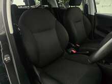Peugeot 208 PureTech Signature 