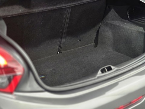 1.2 PureTech Signature Hatchback 5dr Petrol Manual Euro 6 (s/s) (82 ps)