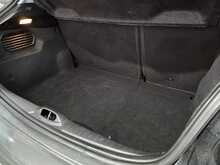 Peugeot 208 PureTech Signature 