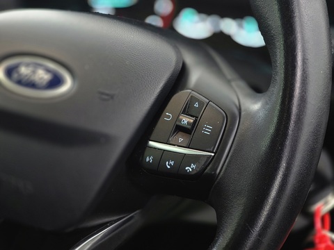 1.0T EcoBoost Zetec Hatchback 3dr Petrol Manual Euro 6 (s/s) (100 ps)