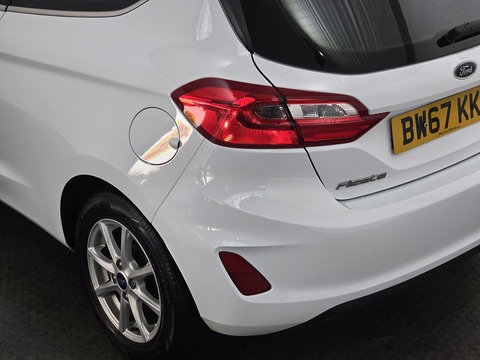 1.0T EcoBoost Zetec Hatchback 3dr Petrol Manual Euro 6 (s/s) (100 ps)