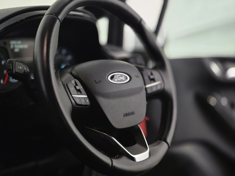 1.0T EcoBoost Zetec Hatchback 3dr Petrol Manual Euro 6 (s/s) (100 ps)