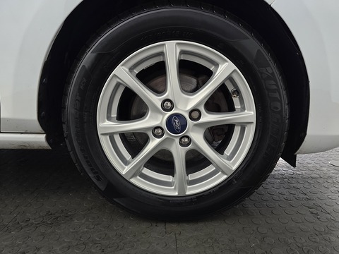 1.0T EcoBoost Zetec Hatchback 3dr Petrol Manual Euro 6 (s/s) (100 ps)