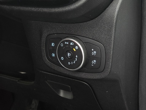 1.0T EcoBoost Zetec Hatchback 3dr Petrol Manual Euro 6 (s/s) (100 ps)