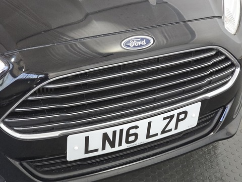 1.0T EcoBoost Titanium Hatchback 3dr Petrol Manual Euro 6 (s/s) (125 ps)