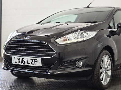 1.0T EcoBoost Titanium Hatchback 3dr Petrol Manual Euro 6 (s/s) (125 ps)