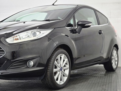 1.0T EcoBoost Titanium Hatchback 3dr Petrol Manual Euro 6 (s/s) (125 ps)