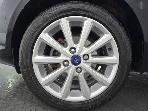 1.0T EcoBoost Titanium Hatchback 3dr Petrol Manual Euro 6 (s/s) (125 ps)