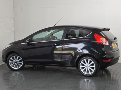 1.0T EcoBoost Titanium Hatchback 3dr Petrol Manual Euro 6 (s/s) (125 ps)