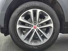 Jaguar F-PACE D180 R-Sport 