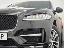 Jaguar F-PACE D180 R-Sport 