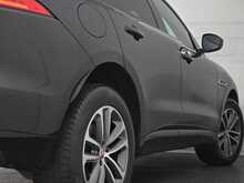Jaguar F-PACE D180 R-Sport 