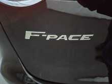 Jaguar F-PACE D180 R-Sport 