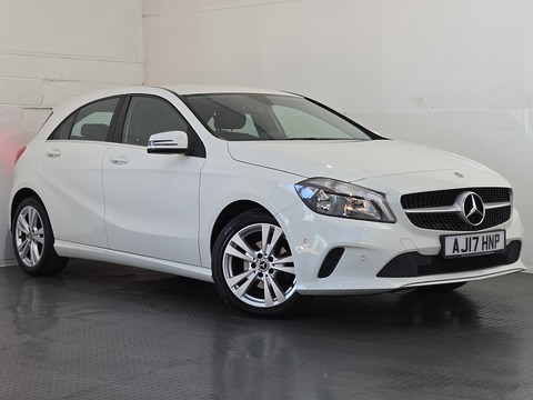 1.5 A180d Sport (Executive) Hatchback 5dr Diesel Manual Euro 6 (s/s) (109 ps)