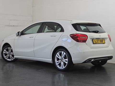 1.5 A180d Sport (Executive) Hatchback 5dr Diesel Manual Euro 6 (s/s) (109 ps)
