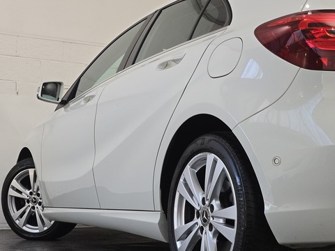 1.5 A180d Sport (Executive) Hatchback 5dr Diesel Manual Euro 6 (s/s) (109 ps)