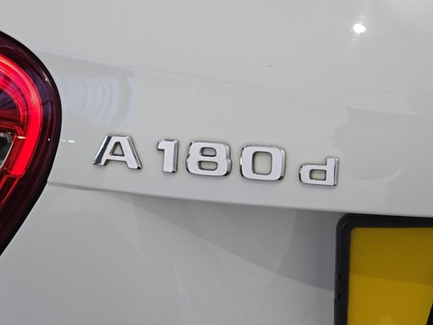 1.5 A180d Sport (Executive) Hatchback 5dr Diesel Manual Euro 6 (s/s) (109 ps)