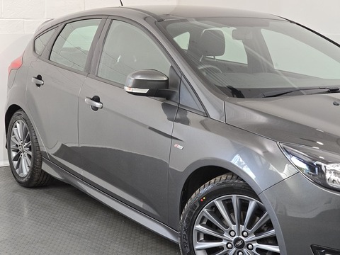 1.0T EcoBoost ST-Line Hatchback 5dr Petrol Manual Euro 6 (s/s) (140 ps)
