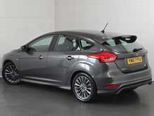 Ford Focus T EcoBoost ST-Line 