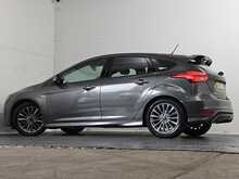 Ford Focus T EcoBoost ST-Line 