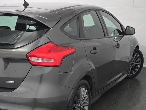 1.0T EcoBoost ST-Line Hatchback 5dr Petrol Manual Euro 6 (s/s) (140 ps)