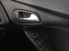 Ford Focus T EcoBoost ST-Line 