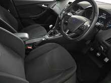 Ford Focus T EcoBoost ST-Line 