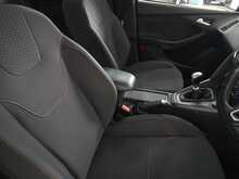 Ford Focus T EcoBoost ST-Line 
