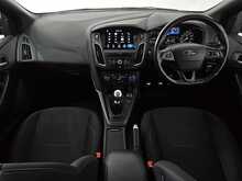 Ford Focus T EcoBoost ST-Line 