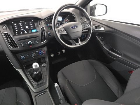1.0T EcoBoost ST-Line Hatchback 5dr Petrol Manual Euro 6 (s/s) (140 ps)