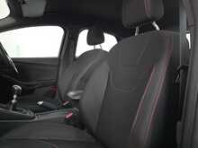 Ford Focus T EcoBoost ST-Line 