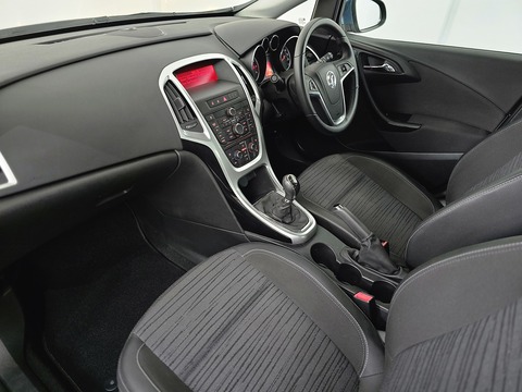 1.6i Excite Hatchback 5dr Petrol Manual Euro 6 (115 ps)