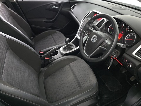 1.6i Excite Hatchback 5dr Petrol Manual Euro 6 (115 ps)