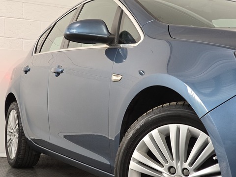 1.6i Excite Hatchback 5dr Petrol Manual Euro 6 (115 ps)